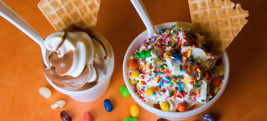 Diseño de barra de toppings para heladería